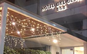 Hotel Del Oeste B&B